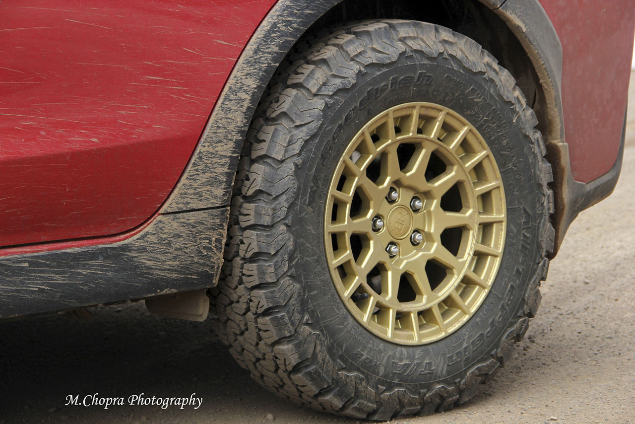 2016 Subaru Crosstrek - Black Rhino BOXER - Gold | Wheel Pros